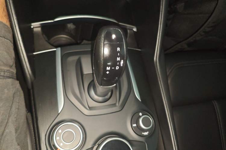 Used Alfa Romeo Giulia 2017 2.0T 280HP Luxury Edition