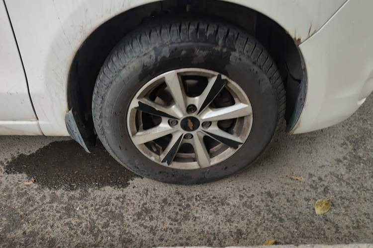 Used Chevrolet Sail 2013 Sedan 1.2L Manual Happiness Edition
