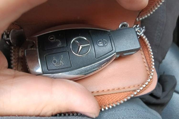 Used Mercedes-Benz E-Class 2011 E 300 L Elegant Model
