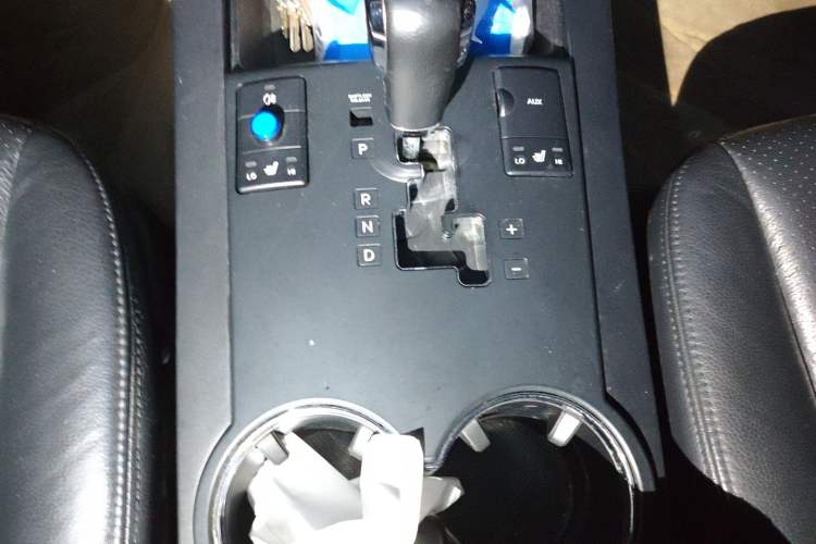 Used Kia Borrego 2008 3.8L Luxury Edition China IV Gear Lever