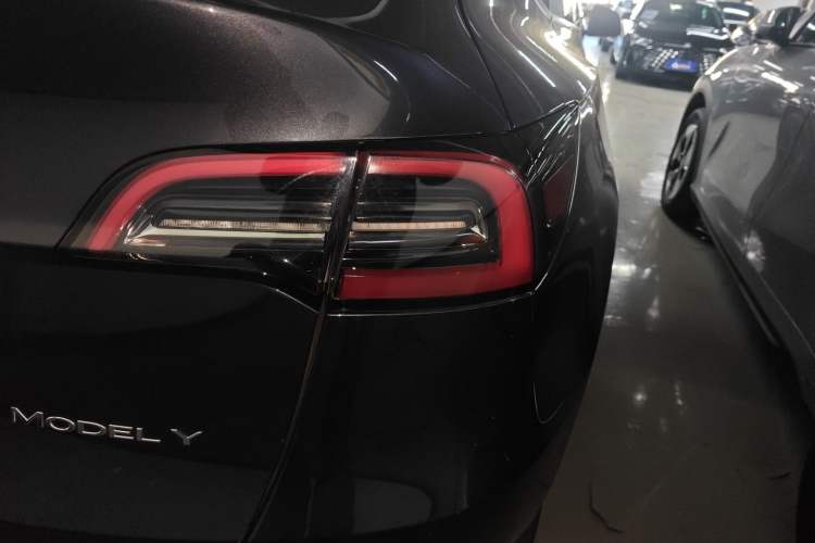 Used Tesla Model Y 2024 Rear-Wheel-Drive Version
