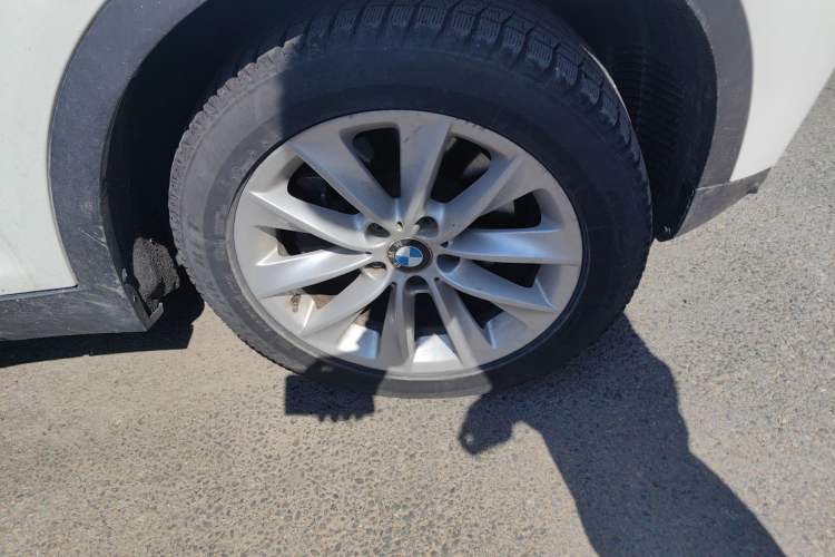 Used BMW X3 2014 xDrive20i X Design Package Right Front Wheel Hub