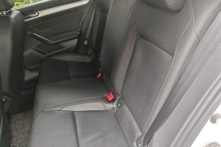 Used Volkswagen Lamando 2018 230TSI DSG Fashion Edition Left Rear Seat