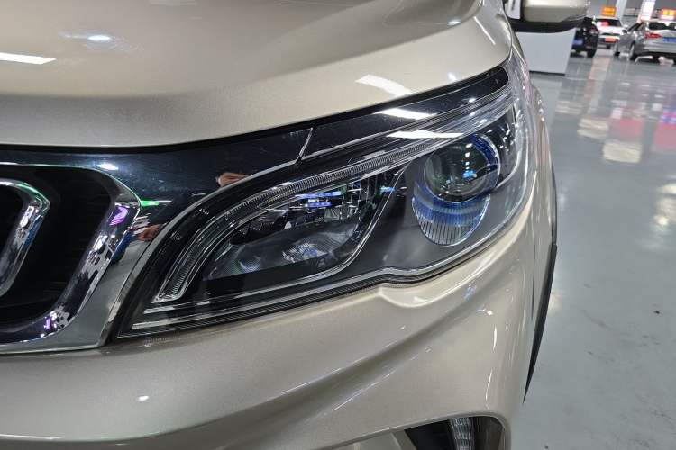 Used Geely Auto Vision X3 2017 1.5L Automatic Elite Model Left Front Headlight