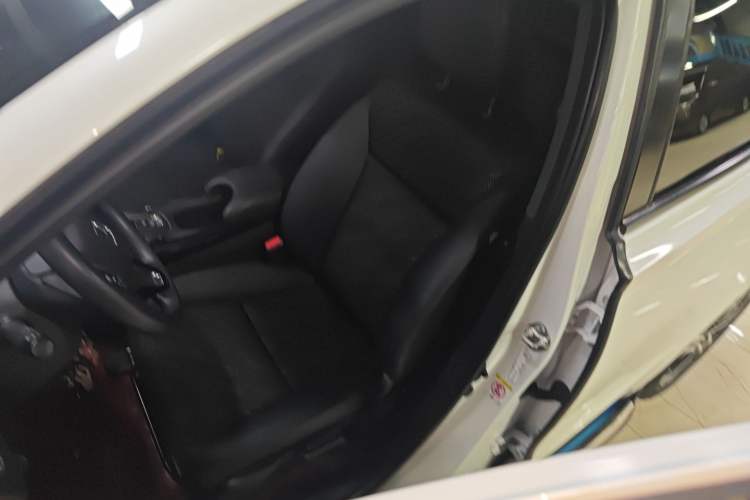 Used Honda XR-V 2015 1.8L EXi CVT Comfort Version Left Front Seat