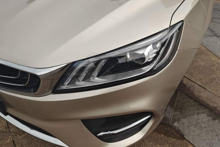 Used Geely Auto Binray 2018 14T Manual Binzhi Edition
