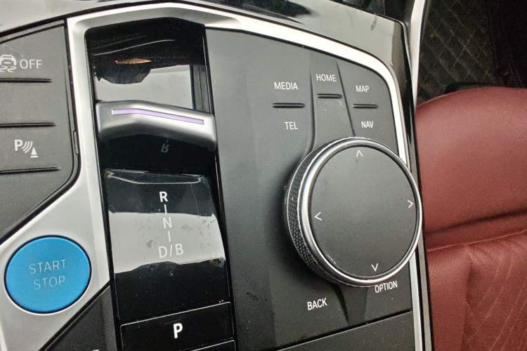 Used BMW i3 2024 eDrive 35 L
