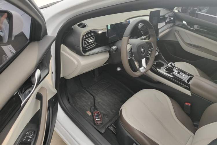 Used BYD Qin PLUS 2024 HONOR Edition DM-i 55KM Leading Model