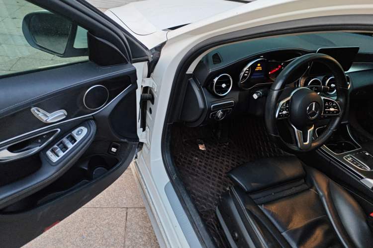 Used Mercedes-Benz C-Class 2019 C 180 L Fashion Edition Sport Version
