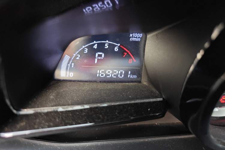 Used Mazda Mazda 3 Axela 2014 Sedan 1.5L Automatic Luxury Model
