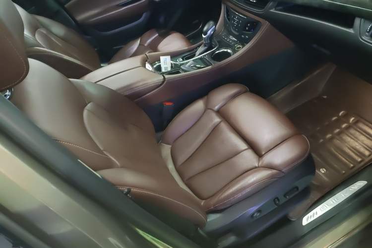 Used Buick Envision 2014 28T All-Wheel-Drive Versatile Sports Flagship Edition
