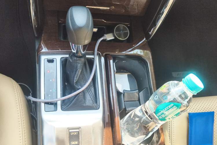 Used Toyota Reiz 2013 2.5S Elite Edition Gear Lever