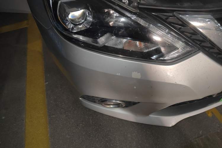 Used Nissan Sylphy 2019 1.6XV CVT Smart Connect Luxury Edition China V Standard Right Front Headlight