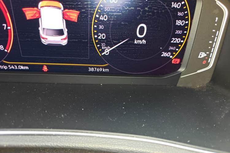 Used Volkswagen T-ROC 2019 280TSI DSG Two-Wheel Drive Comfort Version China VI Standard
