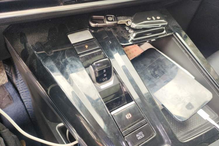 Used Volkswagen Talagon 2021 380TSI Four-Wheel Drive Flagship Version Gear Lever