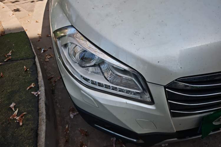 Used Suzuki S-Cross 2015 1.6L Manual Two-Wheel Drive Elite Model