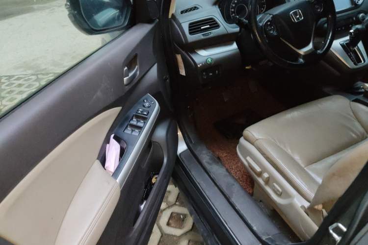 Used Honda CR-V 2012 2.4L four-wheel drive luxury version