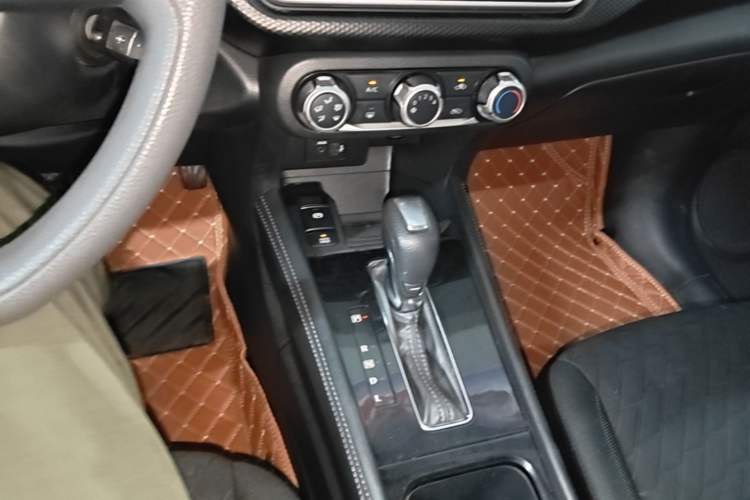 Used Nissan Kicks 2022 1.5L CVT XL Fashion Edition
