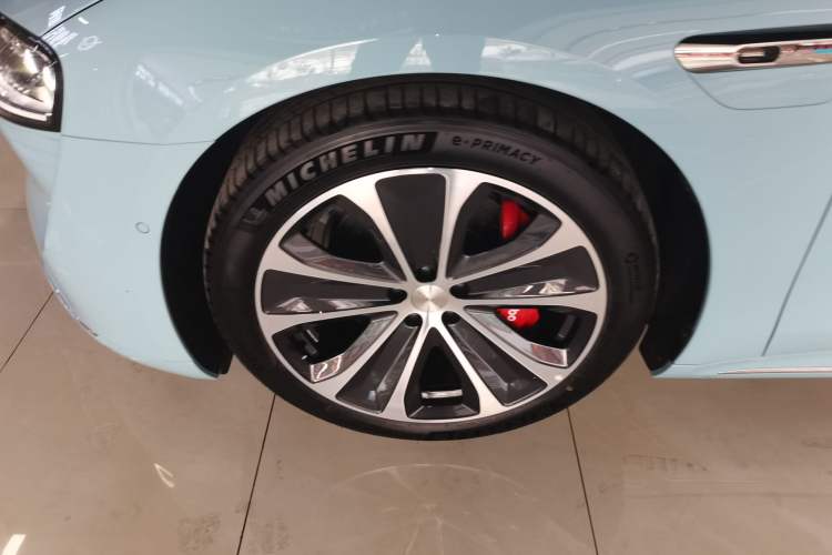 Used Hima Luxeed S7 2025 785 km Ultra