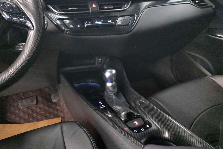 Used Toyota C-HR 2018 2.0L Leading Edition China VI