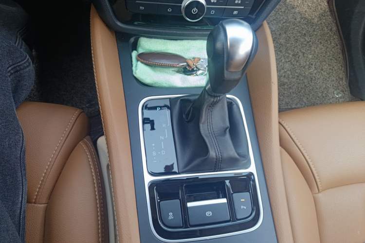 Used BYD Song MAX 2018 1.5T Automatic Smart Connect Luxury 6-Seater