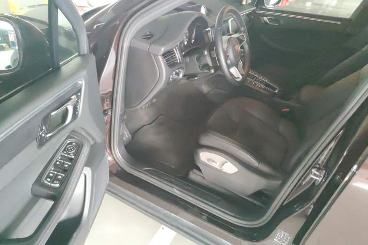 Used Porsche Macan 2020 Macan 2.0T Driver Seat