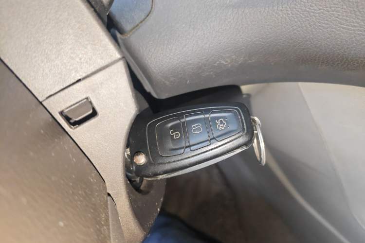 Used Ford Focus 2012 Hatchback 1.6L Automatic Fashion Edition
