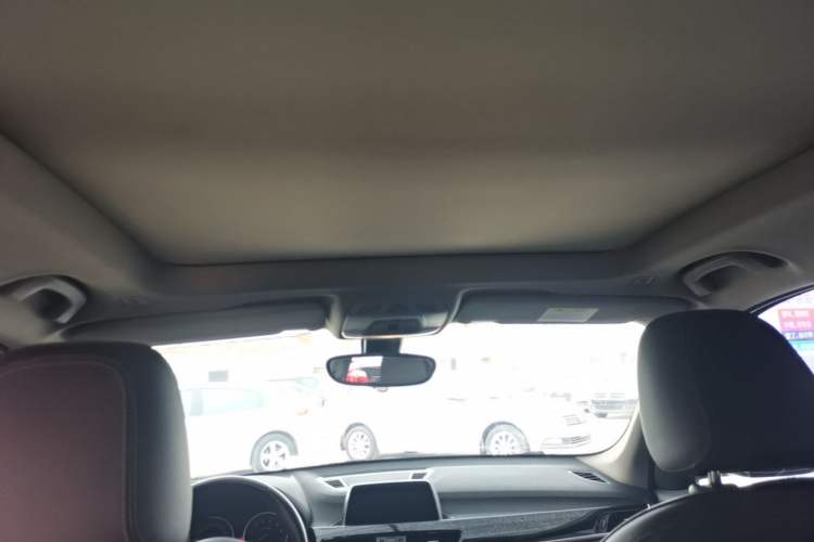 Used BMW X1 2018 xDrive20Li Luxury Edition Headliner