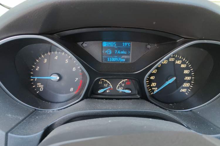 Used Ford Focus 2012 Sedan 1.6L Automatic Fashion Edition
