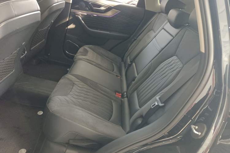 Used Hongqi HS5 2022 Revised Version 2.0T Smart Connect Flagship Edition