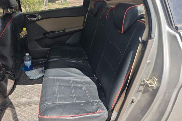 Used Baojun 310W 2017 1.5L Manual Comfort Version China V Left Rear Seat