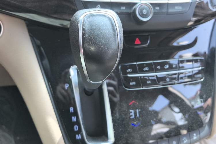 Used Buick GL8 2017 ES 28T Flagship Model China V Standard
