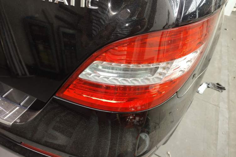 Used Mercedes-Benz R-Class 2017 R 320 4MATIC Business Edition Prestige Model Right Rear Taillight