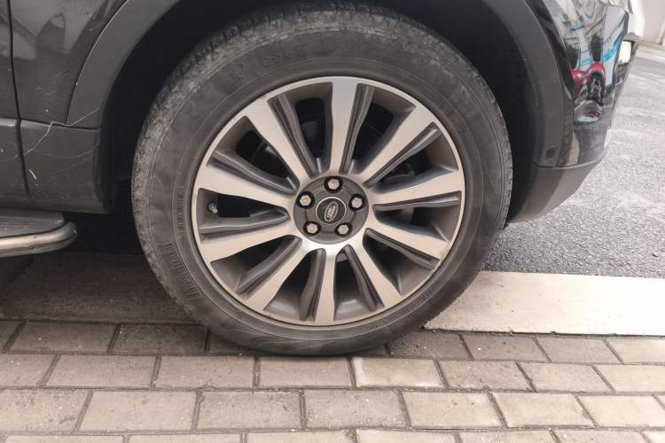 Used Land Rover Range Rover Evoque 2018 240 PS SE Smart Brilliance Edition
