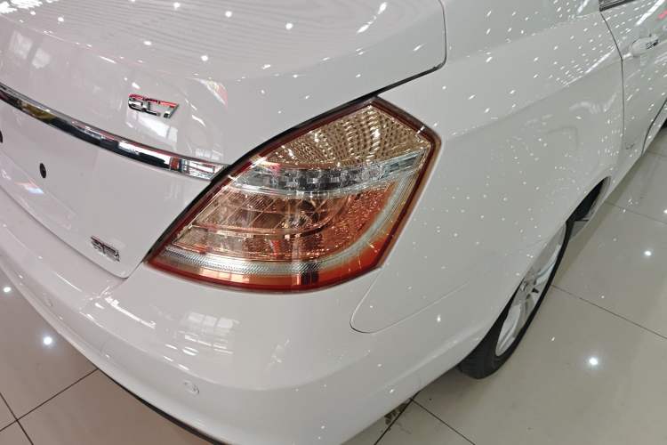 Used Geely Auto Emgrand 2014 Sedan 1.5L CVT Elite Model