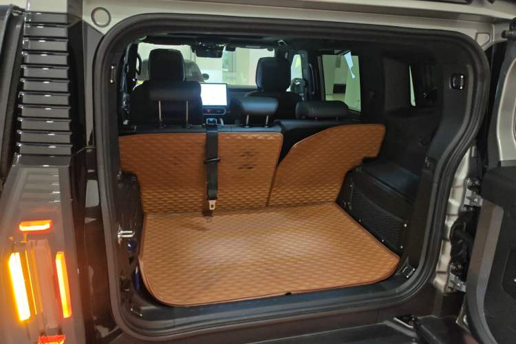 Used JETOUR Traveler 2023 2.0T All-Wheel Drive Conquer PRO
