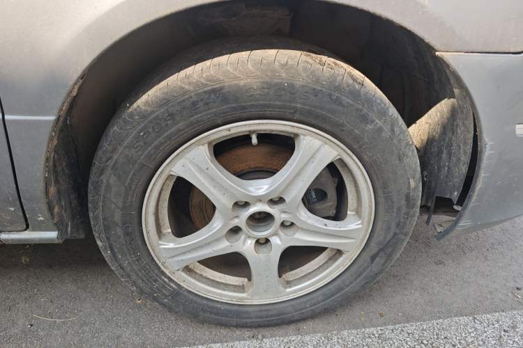 Used Dongfeng Shuaike 2011 1.6L Manual Comfort 7-Seater
