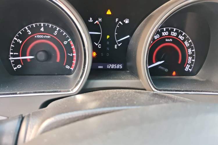 Used Toyota Highlander 2012 2.7L Two-Wheel Drive 7-Seater Luxury Edition