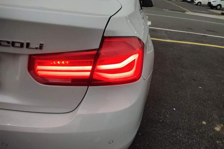 Used BMW 3 Series 2019 320Li Fashion Model
