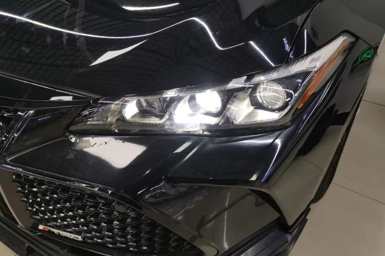 Used Toyota Avalon 2019 2.0L Ambition Edition China VI