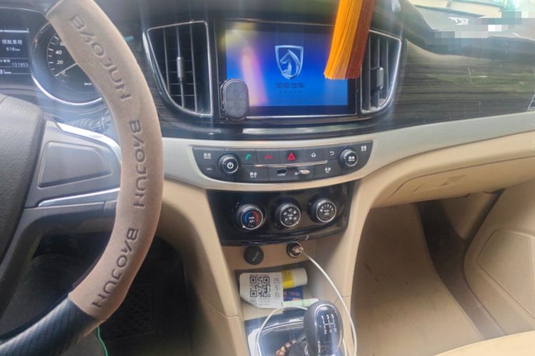 Used Baojun 730 2016 1.5L Manual Comfort Version 7 Seats China V Emission Standard Audio And AC Panel