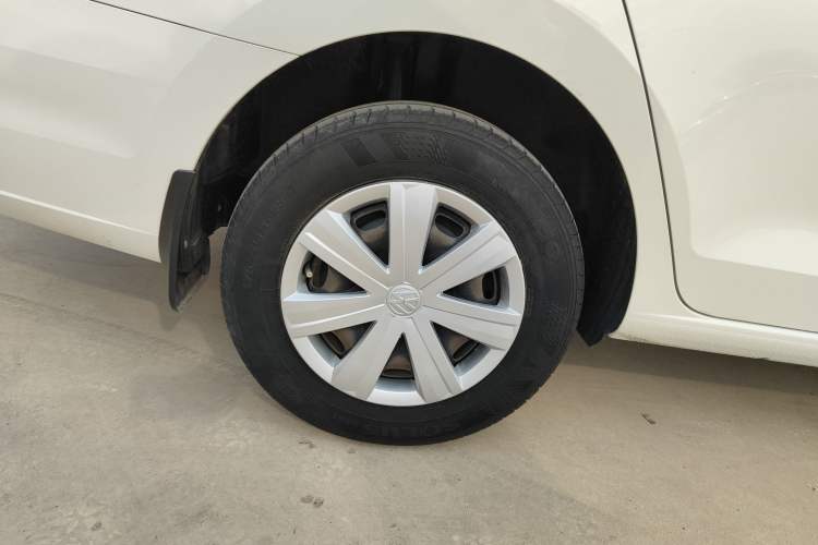 Used Volkswagen Jetta 2017 1.4L Manual Fashion Edition
