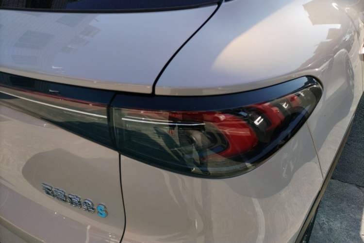 Used Wuling Bingo S 2025 Model 325km Deluxe Edition