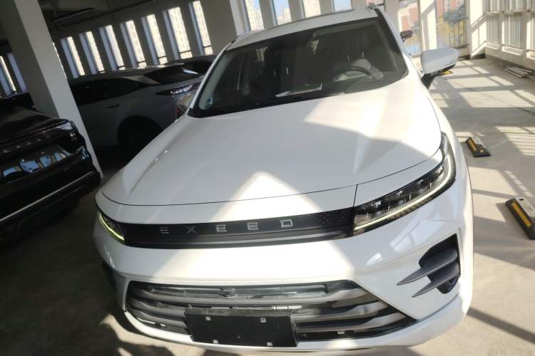 Used EXEED Zhuifeng C-DM 2022 1.5 TCI-DHT 105 km "Chengfeng Qi" Edition