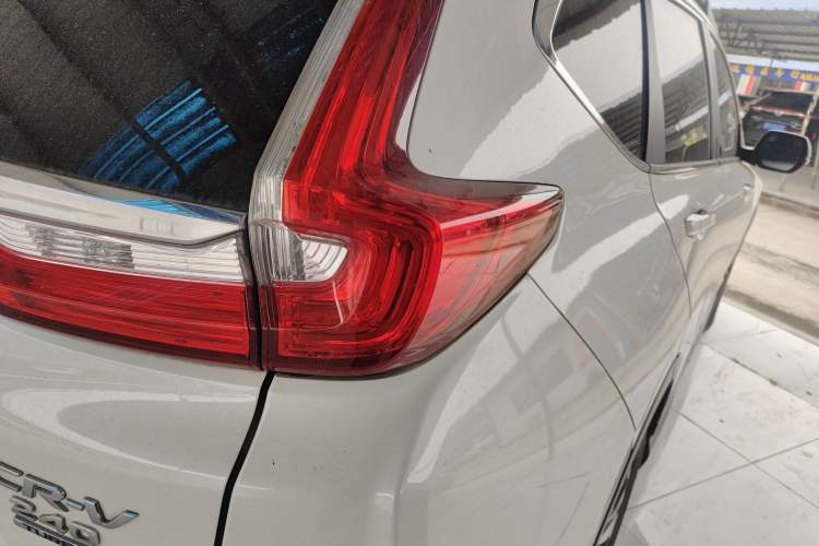 Used Honda CR-V 2017 240TURBO CVT Front-Wheel Drive Fashion Edition
