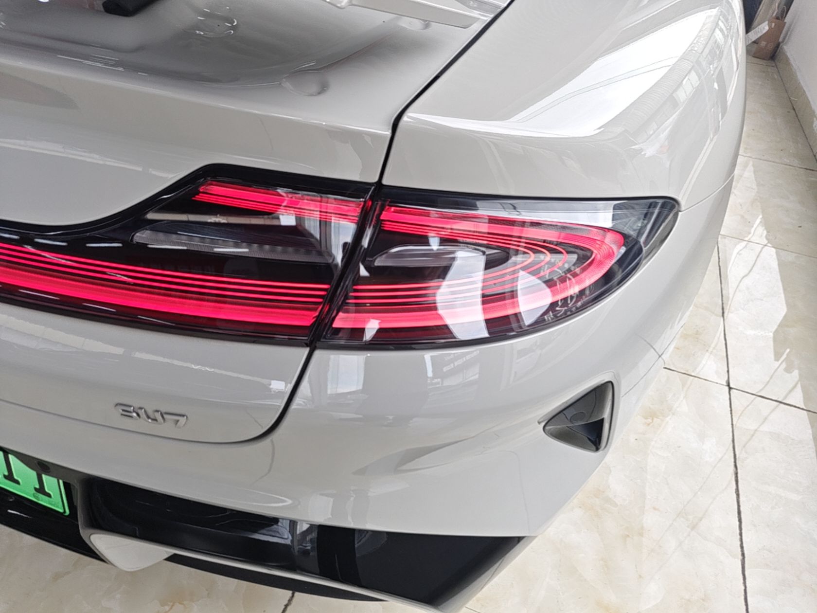 Xiaomi Auto SU7 2024 Rear-Drive Ultra-Long Range Advanced Pro-Level Intelligent Driving Version — снимка 9