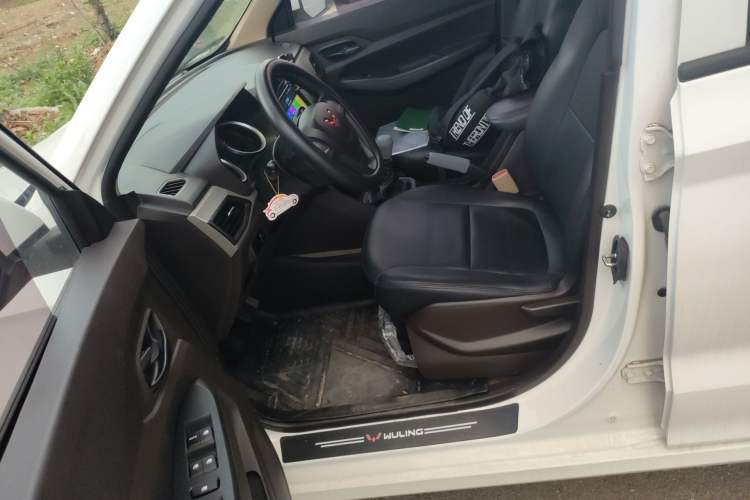 Used Wuling Hongguang 2021 1.5L Facelifted S Comfort Version with Electric Power Steering LAR Left Front Seat