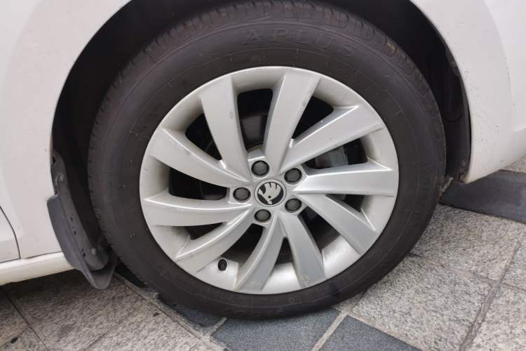 Used Skoda Rapid 2018 1.6L Automatic Comfort Edition