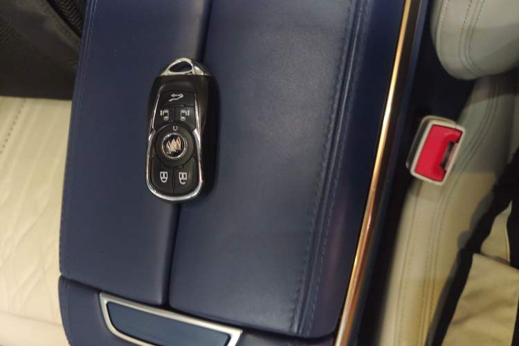 Used Buick GL8 2020 Avenir Avia Four-Seat Luxury Edition
