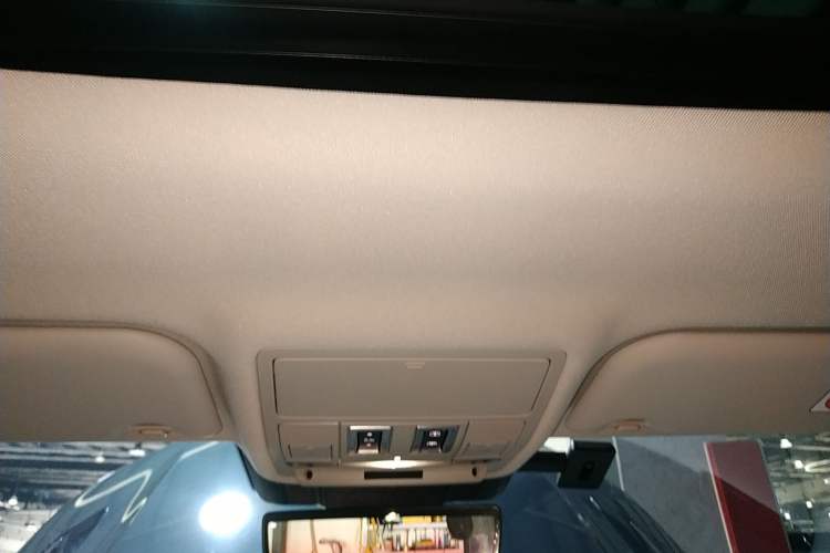 Used Land Rover Range Evoque 2021 Range Rover Velar L 249PS R-Dynamic First Edition Headliner